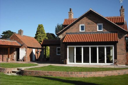 Fully modernised self catering cottage in Sherwood Forest, Nottinghamshire.