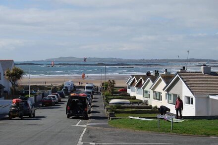 3 Bed House close to the Beach, with wonderful views over the sea.