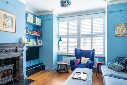 Pass the Keys | Gorgeous Family Home in Colliers Wood