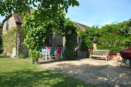 Beautiful stone barn in stunning rural location on Dorset - Somerset border.