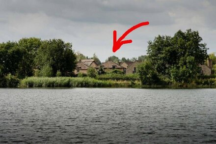 Cosy family cottage on Cotswold nature reserve