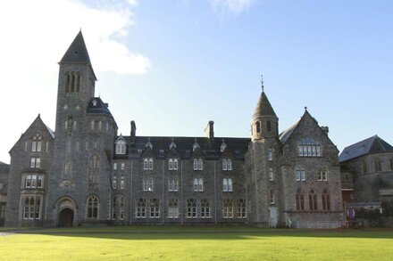 Monastery Abbots Rest Apartment at the Highland Club Loch Ness