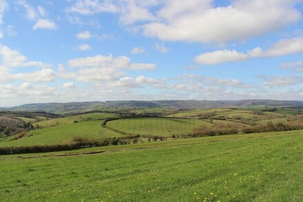 Period Property in Idyllic Rural Devon Countryside close to Dartmoor, Sleeps 10