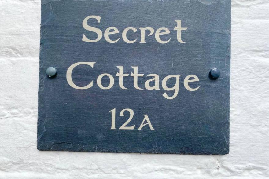 SECRET COTTAGE, SOUTHWOLD, pet friendly in Southwold