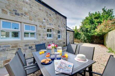 4 Brindles Manse - Three Bedroom House, Sleeps 6