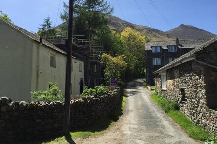 Beautiful restored house dating from 1647 in the heart of Newlands Valley.