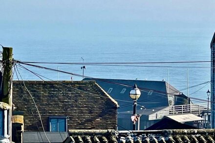 The Viewing Room, Broadstairs 30 seconds to beach