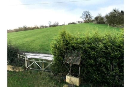 Idyllic Retreat in The Cotswolds