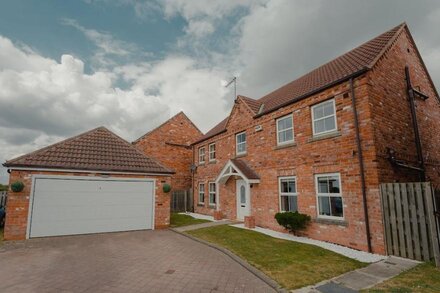 Family-House-Ensuite-Countryside view