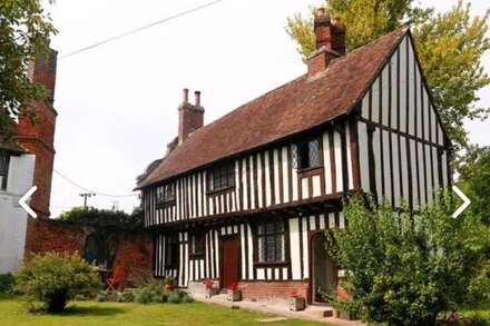 Bonnington Cottage -  Grade II Listed cottage, sleeps 4 guests  in 2 bedrooms