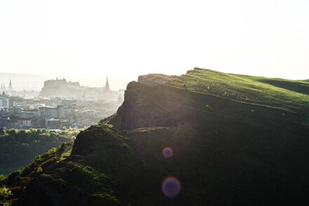 Pass the Keys | Holyrood Road · Central, Stylish + Modern flat, 1 bedroom near Arthur's Seat