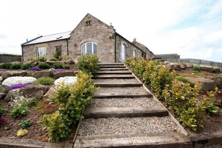 Byre @ Westfield - Four Bedroom House, Sleeps 8