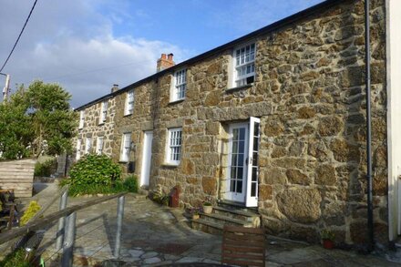 Beautiful Renovated Fisherman's Cottage With Stunning Sea Views