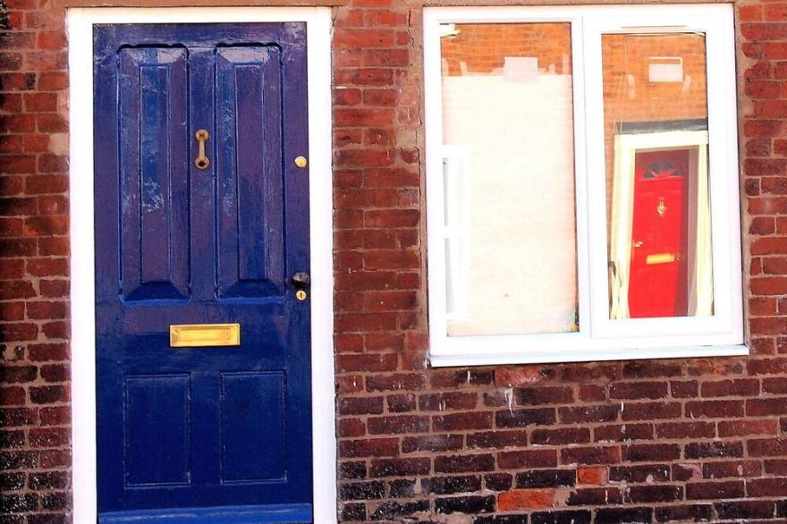 Beautifully refurbished Victorian workers cottage in Ludlow's town centre.