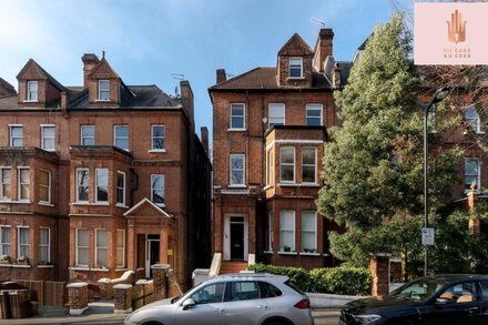 Quiet Pied-a-Terre in Leafy Hampstead NW3