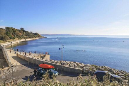 LOBSTER COTTAGE, family friendly in Brewers Quay Harbour