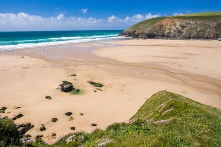 Bryher Cottage - Three Bedroom House, Sleeps 5