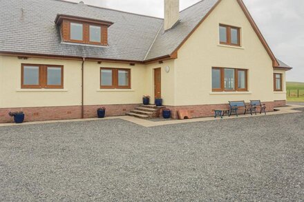 CORSEWALL CASTLE FARM LODGES, family friendly in Kirkcolm