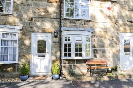 PARVA, pet friendly, with open fire in Stokesley