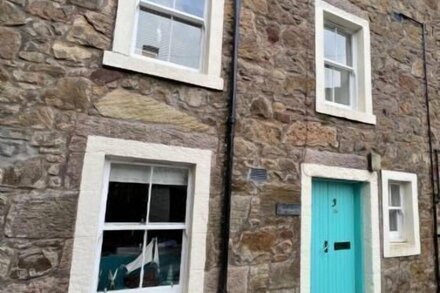 Quaint, cosy bolt hole in Cellardyke