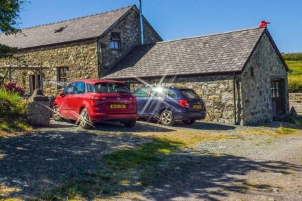 4 bedroom accommodation in Trefor, near Caernarfon