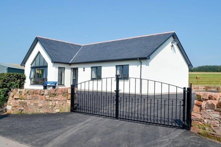 3 bedroom accommodation in Amisfield, near Dumfries