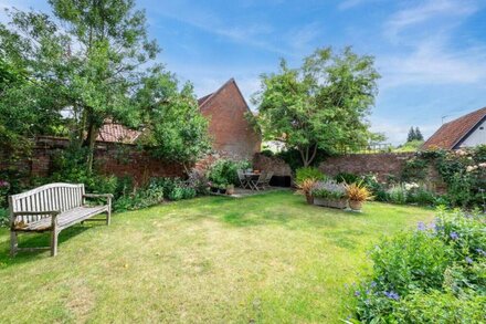 Old Post Office Cottage