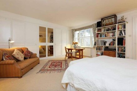 Attractive 2BR flat in Little Venice, Maida Vale