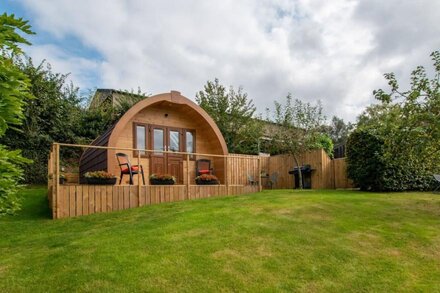 The Retreat - Studio House, Sleeps 2