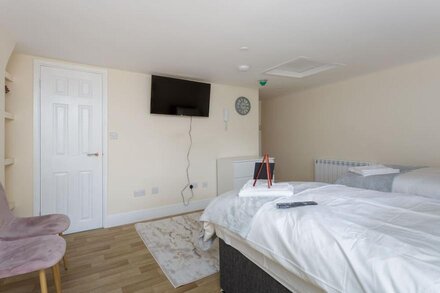 Flat 4 - Luxury St Mary Apartments