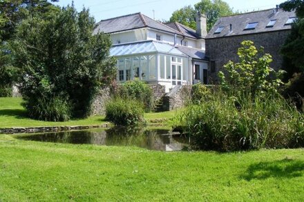 Buckland House - Seven Bedroom House, Sleeps 14