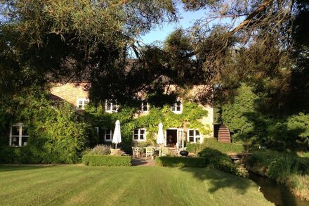 Gorgeous Little Mill House set in 5 acres of garden