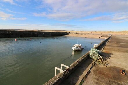 THE SALMON BOTHY, pet friendly, country holiday cottage in Cruden Bay