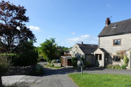 Farm View Cottage Cosy 17th Century Cottage for 2