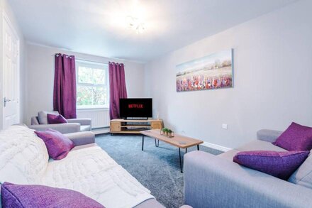 Spacious yet cosy, Four Bedroom Townhouse