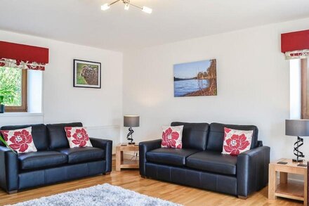 3 bedroom accommodation in Castle Douglas