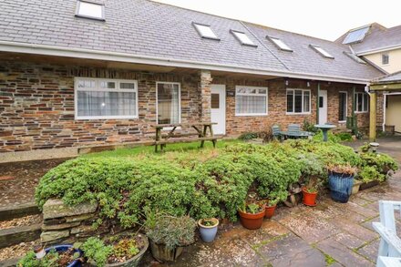 TYNK, pet friendly, country holiday cottage in Harlyn, Cornwall