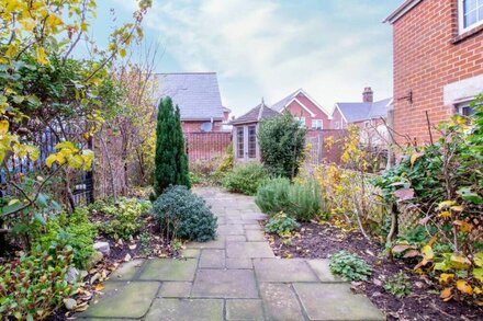 Court Farmhouse in the beautiful Swanage