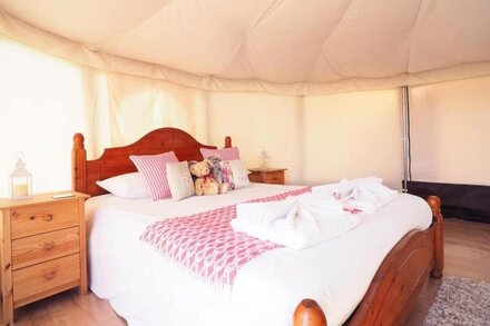 The luxury yurt of the old dairy 3