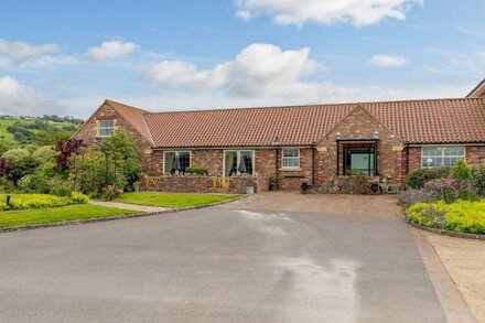 4 bedroom accommodation in Draycott, near Cheddar