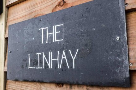 THE LINHAY, family friendly, luxury holiday cottage in Tiverton