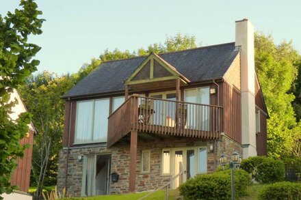 Tranquil holiday lodge in Cornwall with FREE GOLF & LEISURE INCLUDED