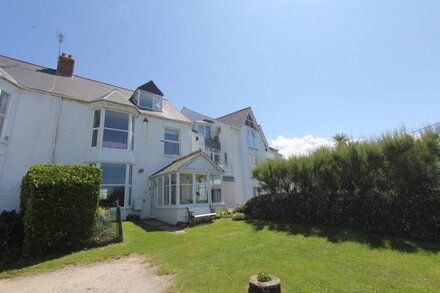 Fantastic Family Beach House, superb sea views & a stone's throw from the beach!