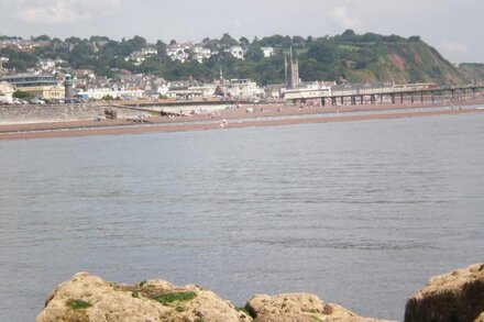 SWEET SEA VIEW SHALDON CHALET nr BEACH, TORQUAY & DARTMOOR 7mile GOLF opposite.