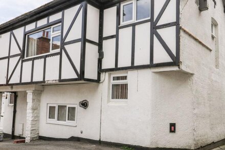 THE COUNTING HOUSE, country holiday cottage in Whitby