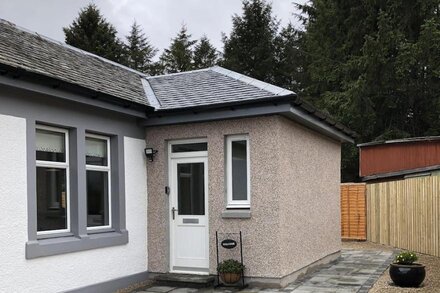 Braeaig is a Modern, Well Equipped Two Bedroom Bungalow in the heart of Brodick