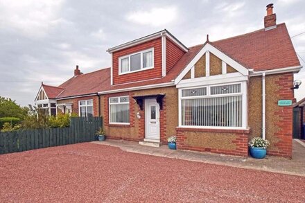 Newton by the Sea, Northumberland - Beautiful Cottage