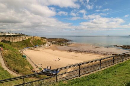 STUDIO 51 @ TYNEMOUTH, romantic in Tynemouth