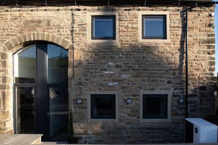 Unique Barn Conversion in Saddleworth