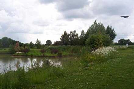 Beautiful 4 Star Rural Suffolk Cottage Overlooking Lake